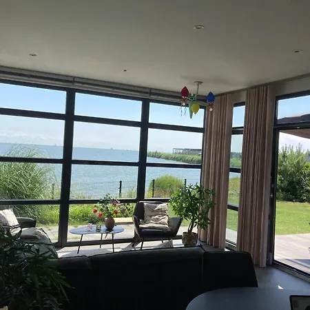 Enkhuizer Asami San Erste Reihe Mit Zaun Haus Nr 262 *